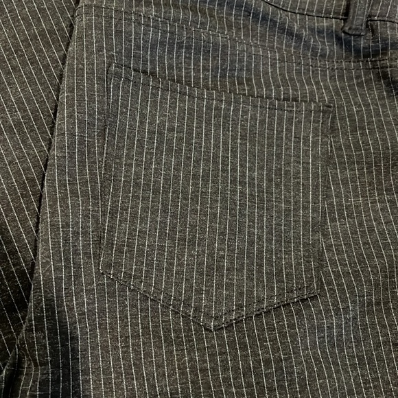 MAURICES BOOTCUT MID RISE PULL ON PANTS 0 LONG - Picture 6 of 8